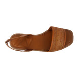 Sandalias flats Carissa color tan para mujer